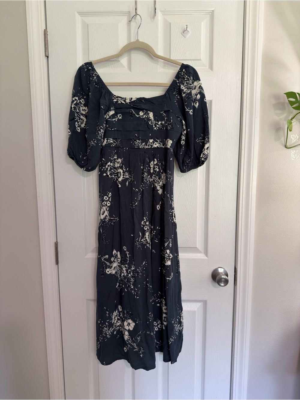 Maurice’s Women’s Navy Floral Puff Sleeve Midi Dress S